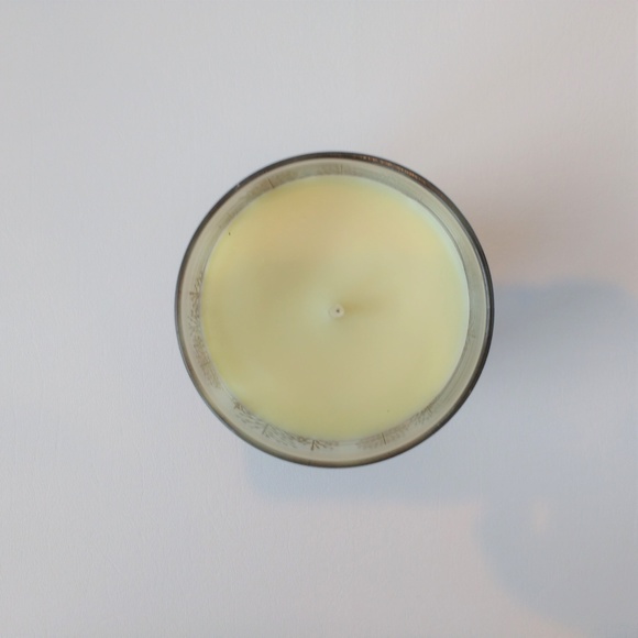 Yankee Candle Holiday Treats Jar Candle 12 oz - Picture 4 of 4